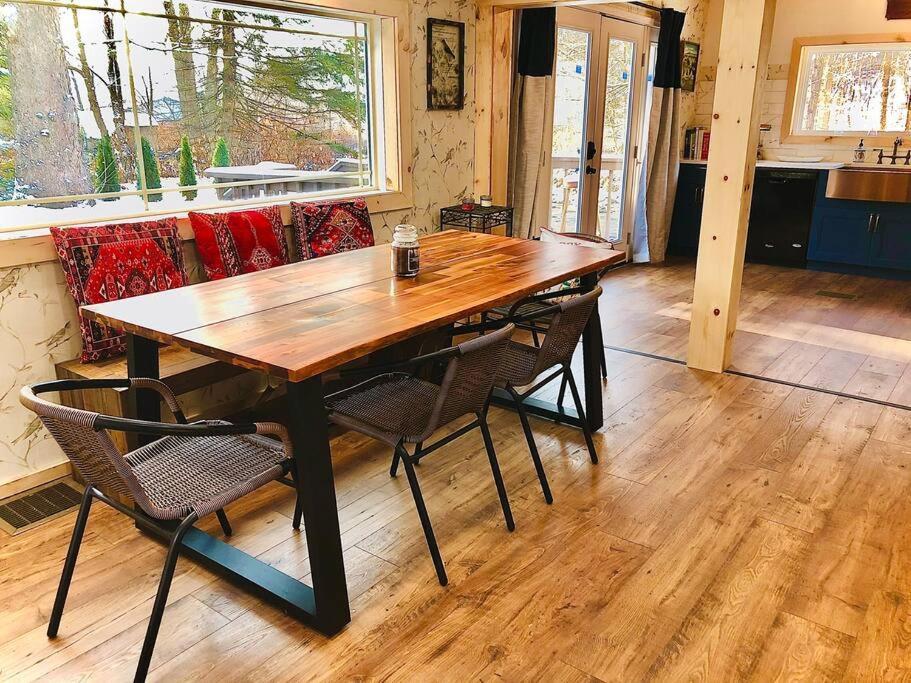 Charming 120-Year-Old Farmhouse By The Creek. Starlight المظهر الخارجي الصورة