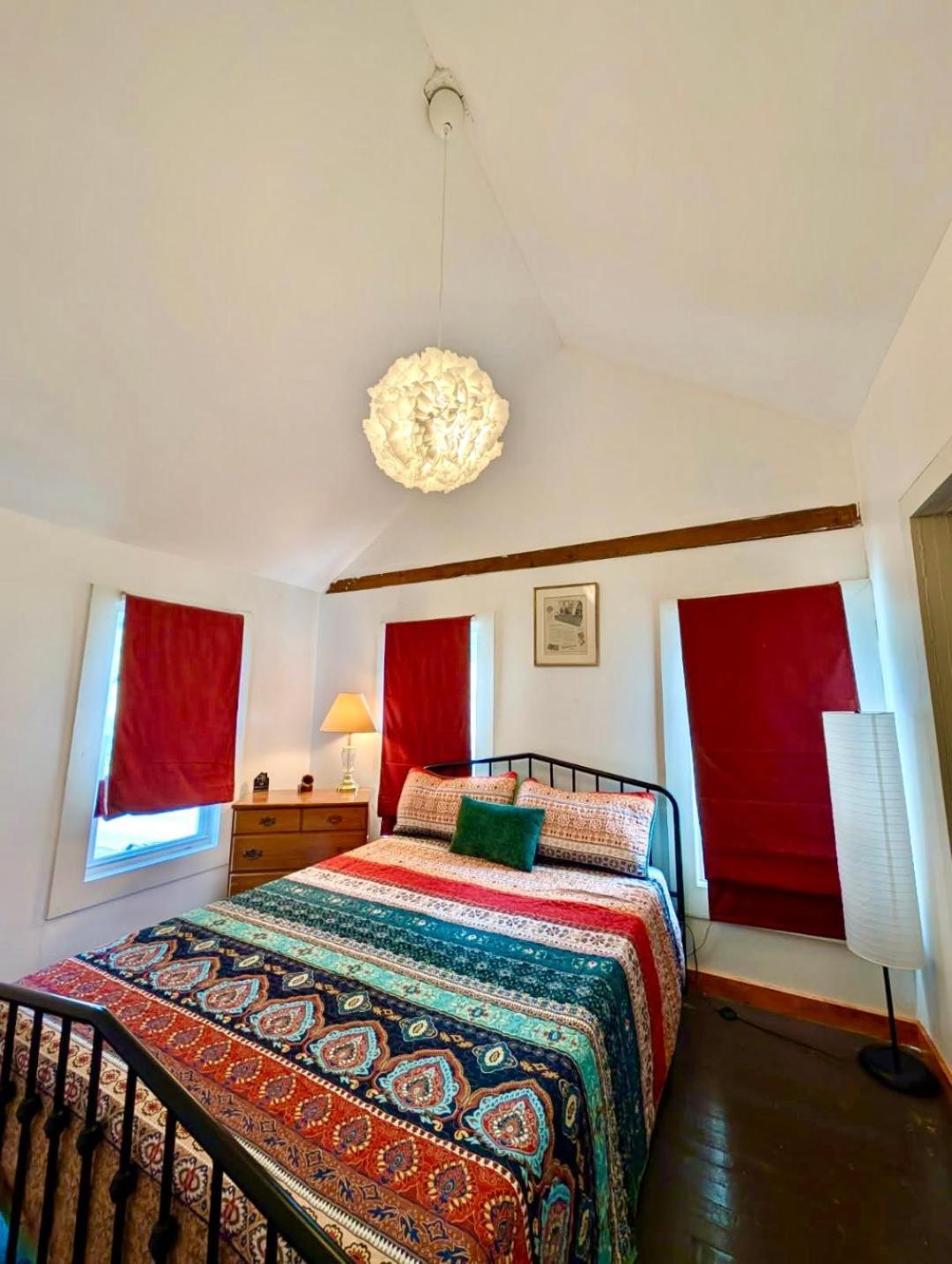 Charming 120-Year-Old Farmhouse By The Creek. Starlight المظهر الخارجي الصورة